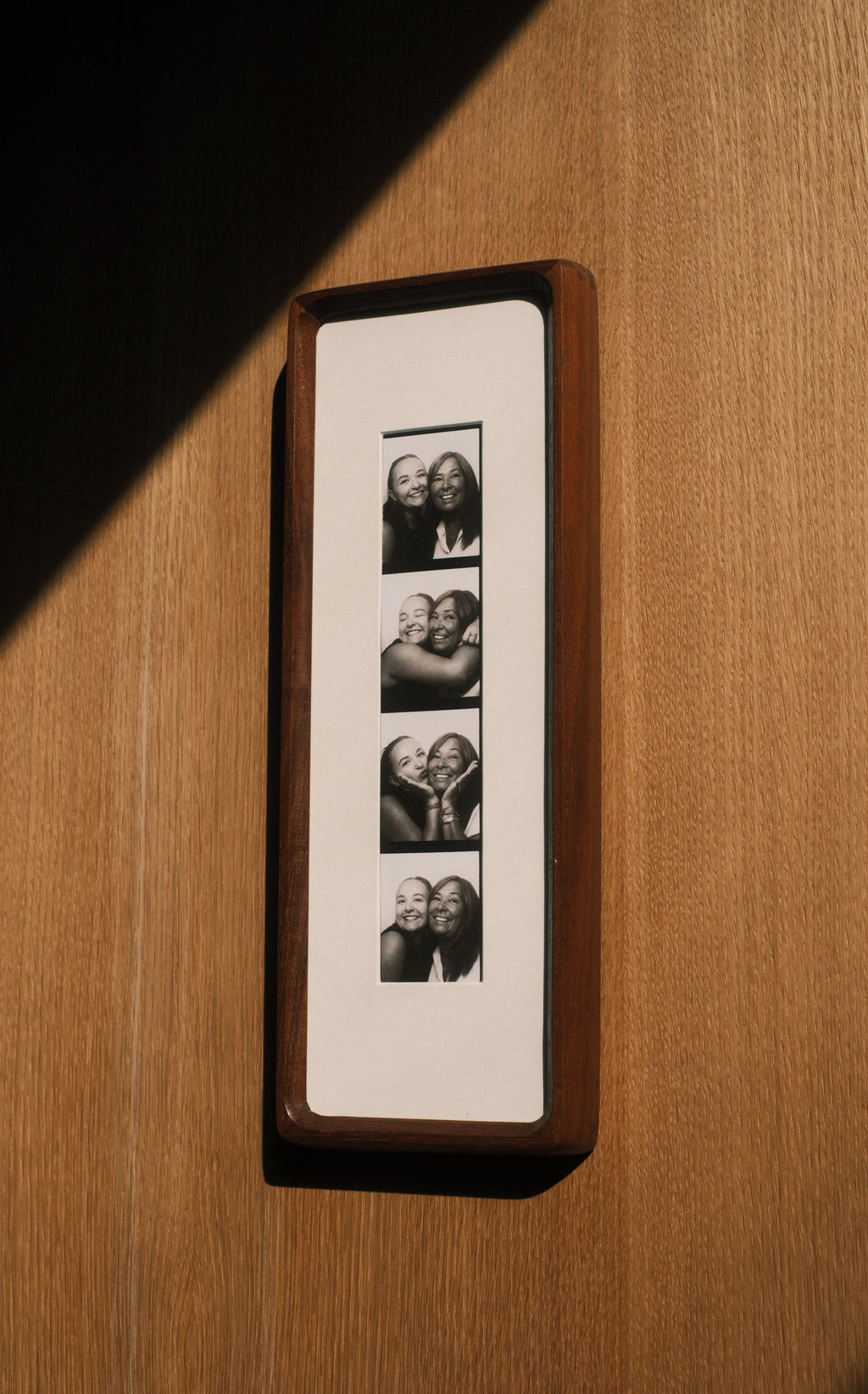 Bevelled Walnut Photobooth Frame - White Mount